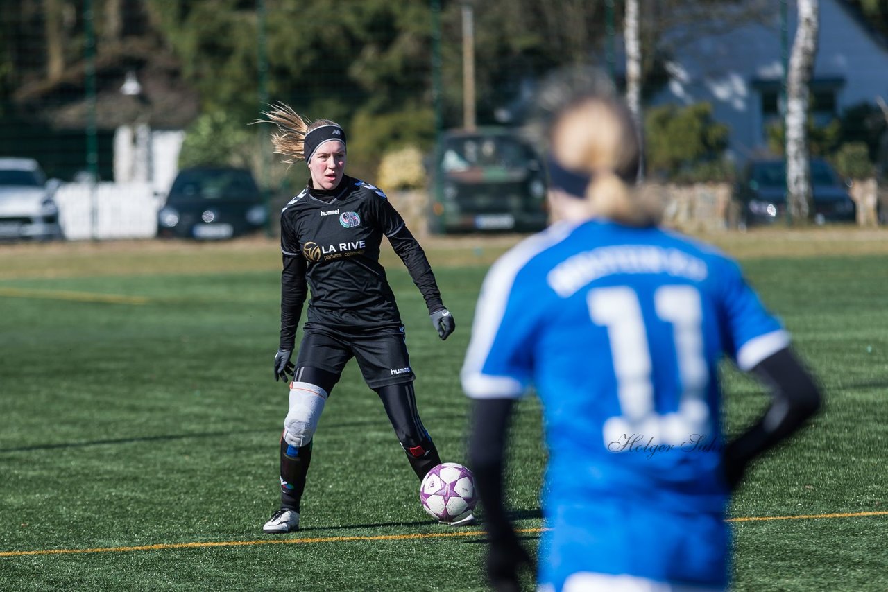 Bild 191 - B-Juniorinnen Halbfinale SVHU - Holstein Kiel : Ergebnis: 3:0